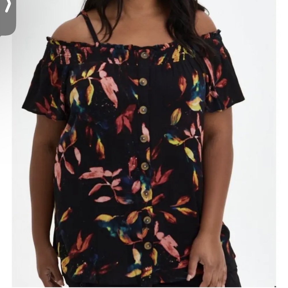 Torrid Cold Shoulder Top - button front - size 2 - NWOT